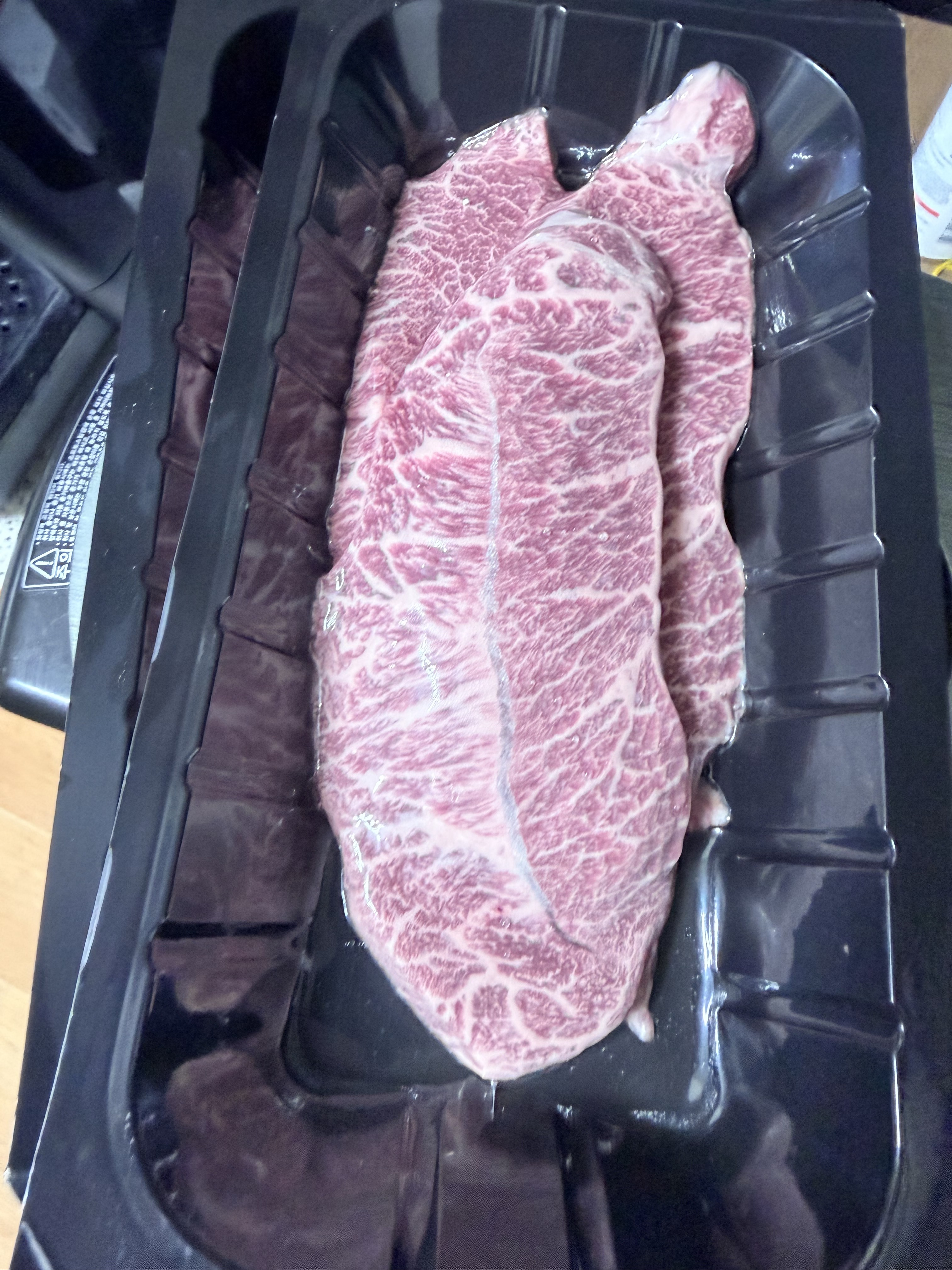 투뿔 한우 1++ 1등급 소고기 스테이크 구이용 안심 부채살 국거리 불고기 모음