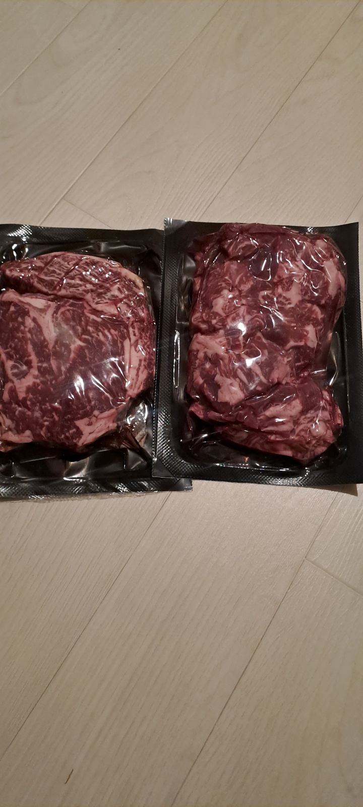 부모님 설 명절 한우선물세트 1+등급 소고기 등심 채끝 구이용 선물 포장