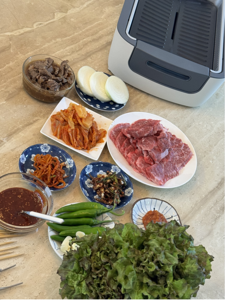 투뿔 한우 1++ 1등급 소고기 스테이크 구이용 안심 부채살 국거리 불고기 모음