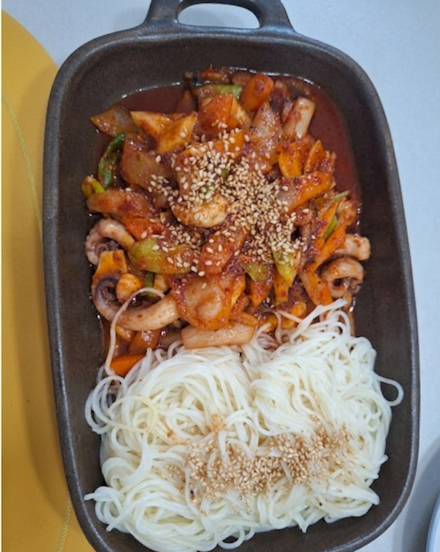 양념 쭈꾸미볶음 1+1 캠핑 요리 집들이 음식 냉장 밀키트 